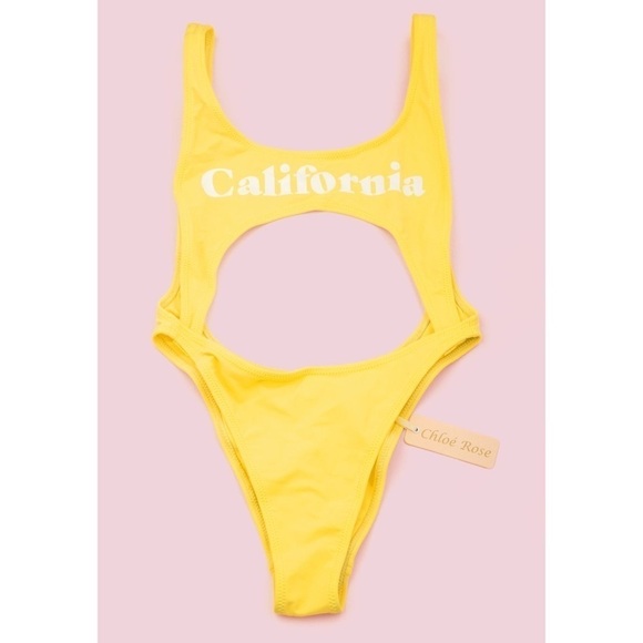 Chloe Rose Yellow Cutout Swimsuit Swim Women’s One Piece Bathing Suit Large NEW - Picture 1 of 10